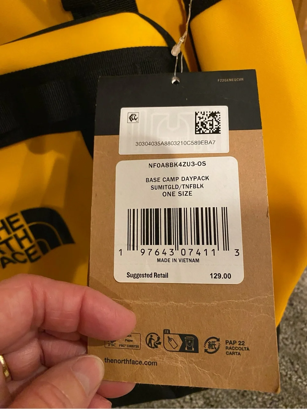 NWT The North Face Base Camp Day Backpack Summit Gold/TNF Black